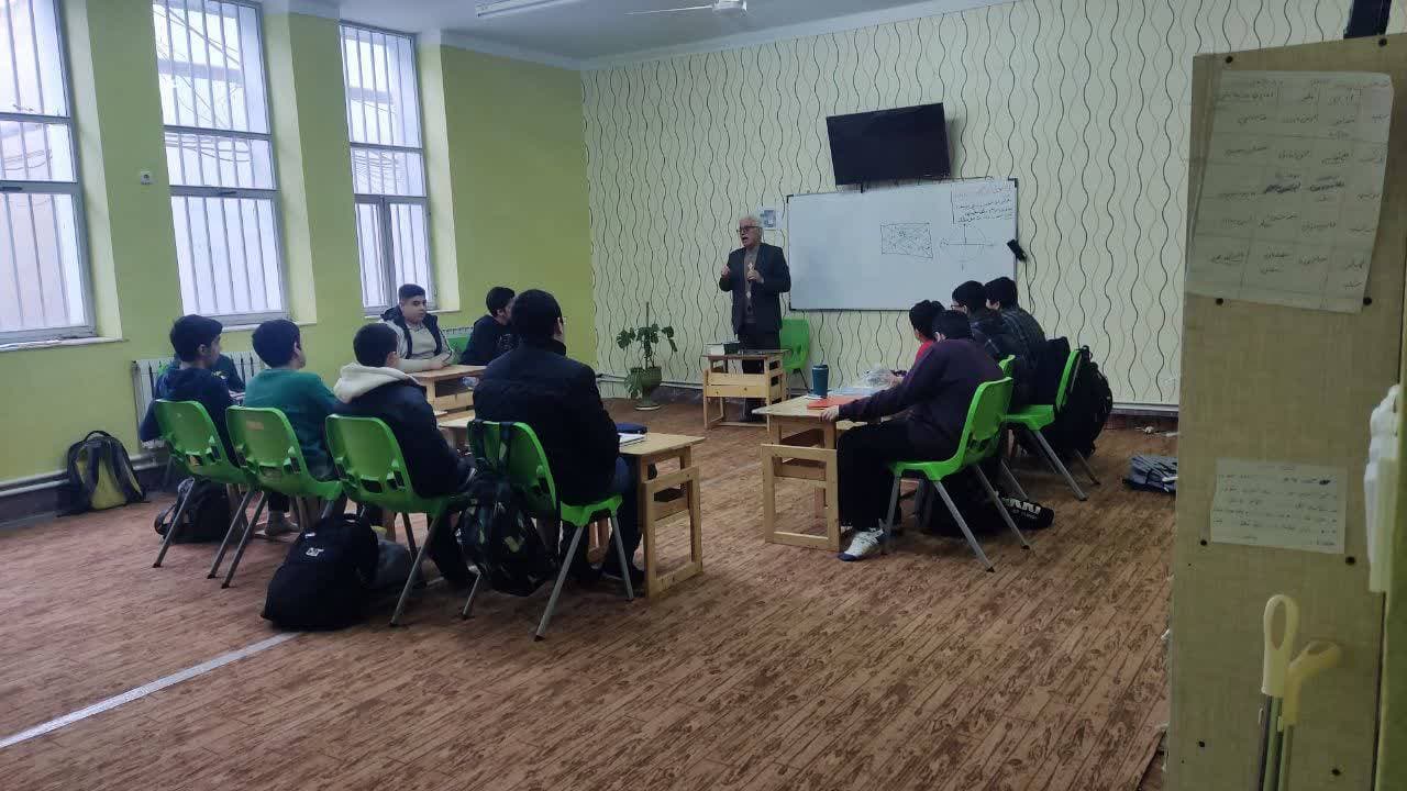 فعالیتهای فرزندان در داخل و خارج مجموعه